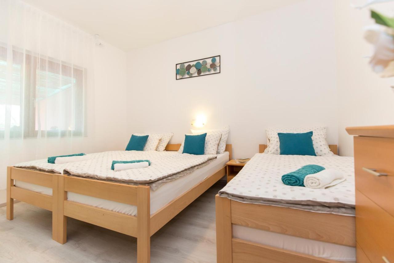 Studio Apartman Branka Labin  Exteriör bild